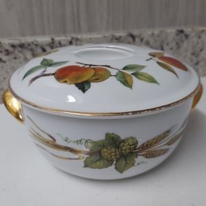 Royal Worcester Evesham Covered Casserole Dish with Lid Vegetable Fruit, Motif